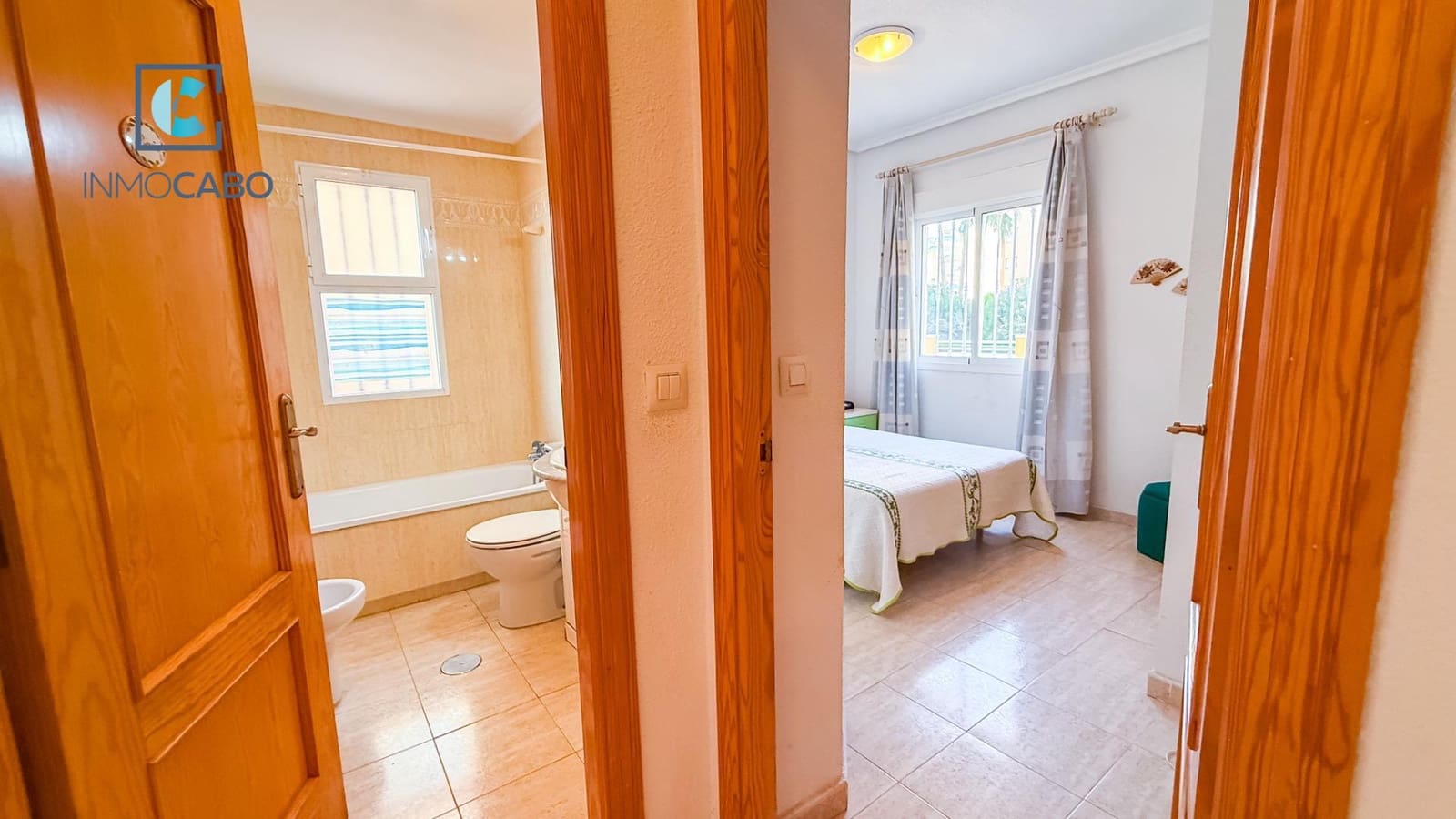 2 Zimmer Apartment zu verkaufen in La Manga del Mar Menor mit Pool - 148.000 € (Ref: 9301208)