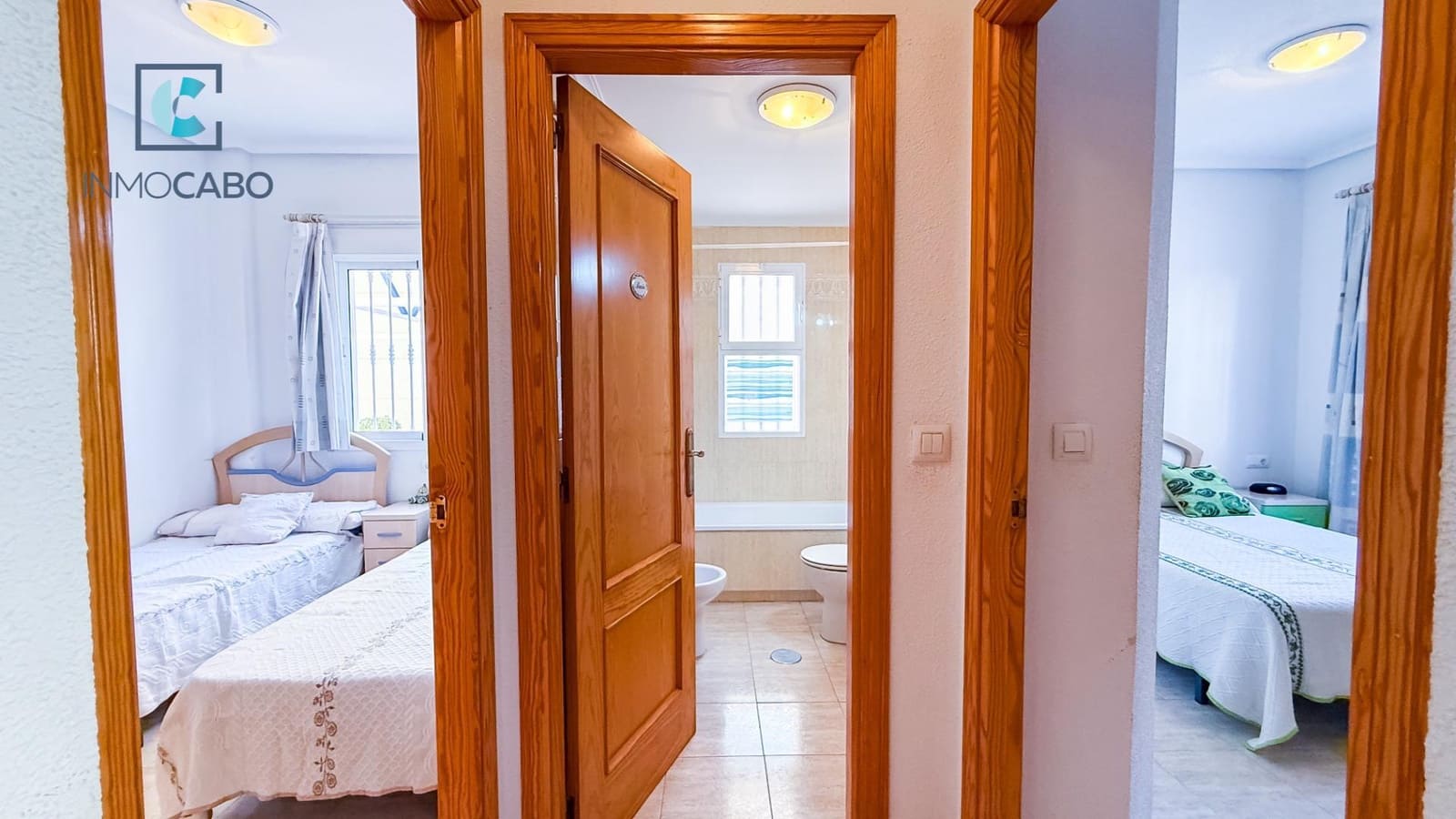 2 Zimmer Apartment zu verkaufen in La Manga del Mar Menor mit Pool - 148.000 € (Ref: 9301208)