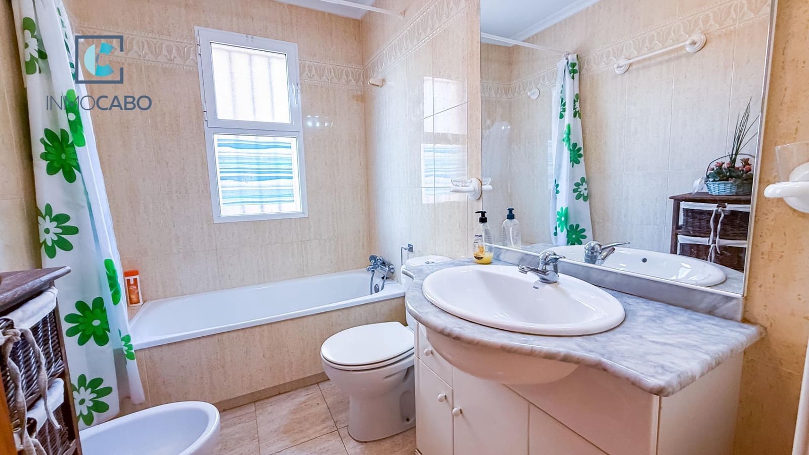 2 Zimmer Apartment zu verkaufen in La Manga del Mar Menor mit Pool - 148.000 € (Ref: 9301208)