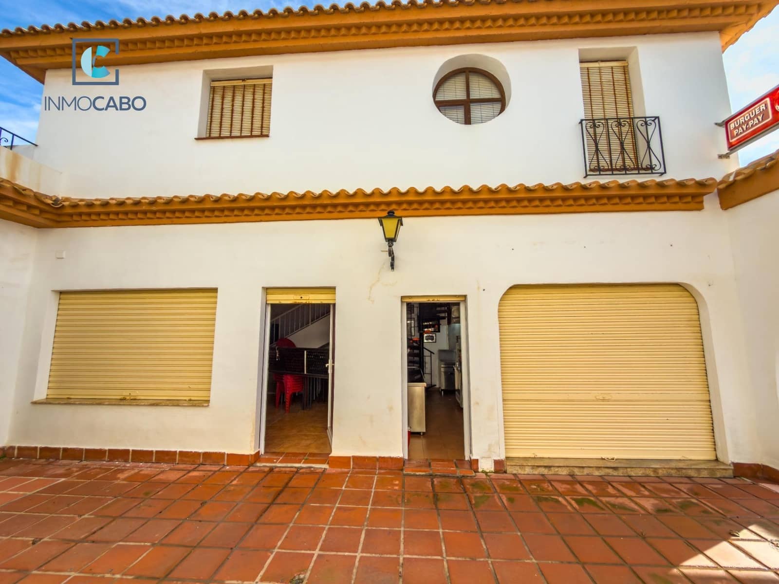 Komercyjne na sprzedaż w La Manga del Mar Menor z garażem - 275 000 € (Ref: 9599671)