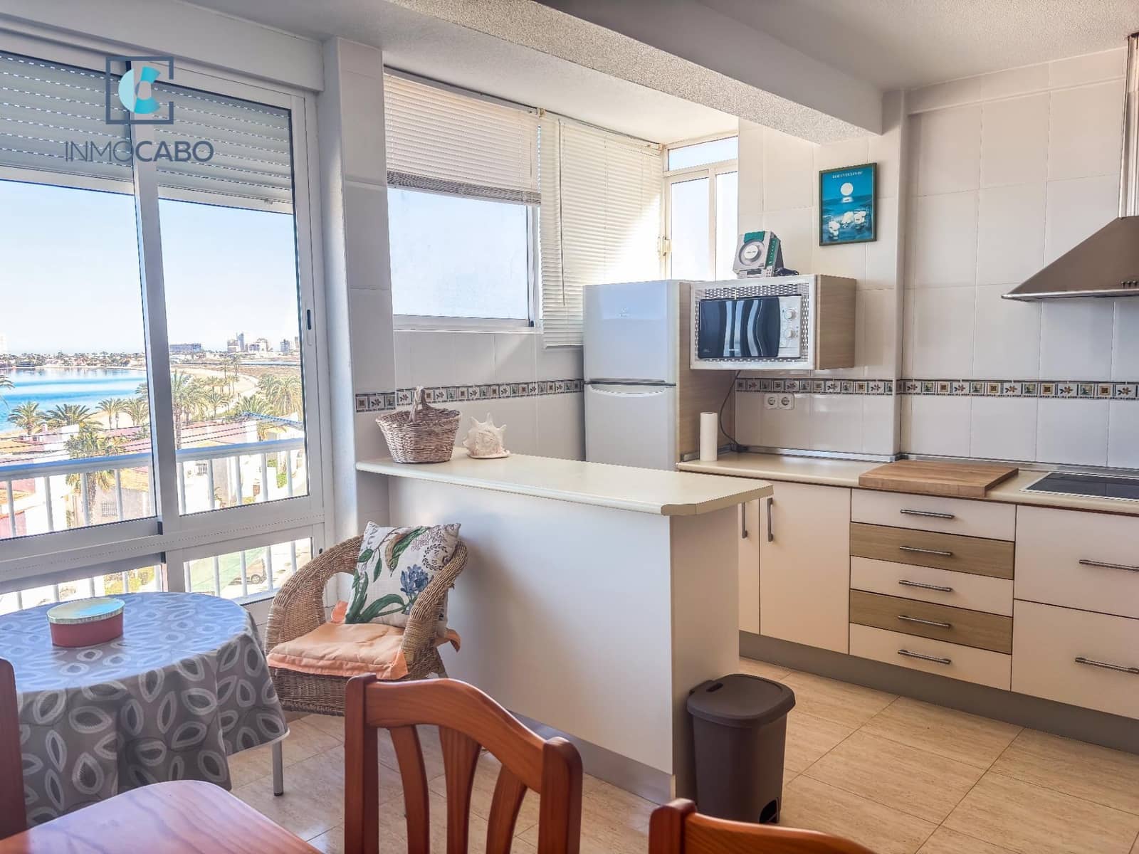 2 slaapkamer Penthouse te huur in Playa Honda met zwembad - € 650 (Ref: 9634489)