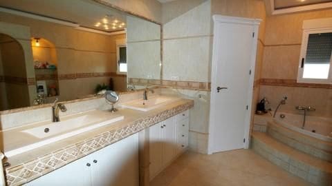 5 camera da letto Villa in vendita in Alfaz del Pi / L'Alfas del Pi con piscina - 2.200.000 € (Rif: 10037837)
