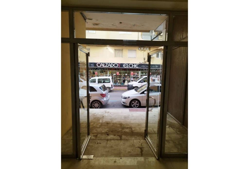2 bedroom Commercial for sale in Calpe / Calp - € 250,000 (Ref: 10043735)