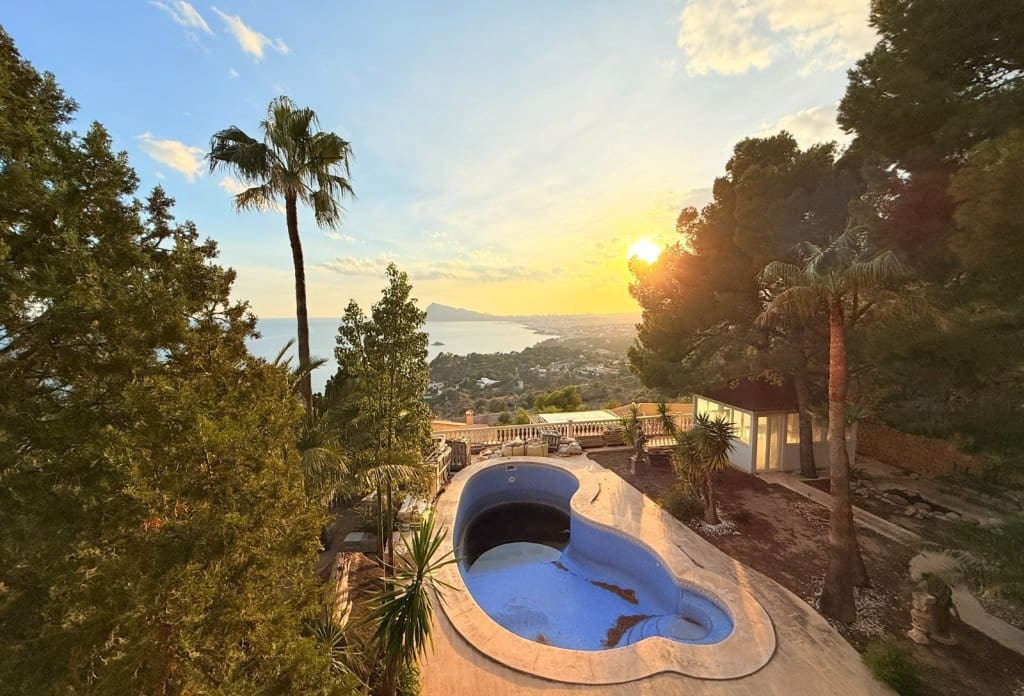 5 chambre Villa/Maison à vendre à Altea avec piscine - 1 400 000 € (Ref: 10043761)