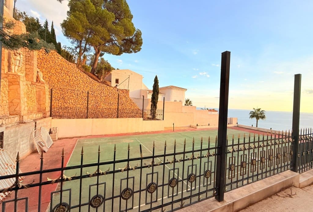 5 chambre Villa/Maison à vendre à Altea avec piscine - 1 400 000 € (Ref: 10043761)