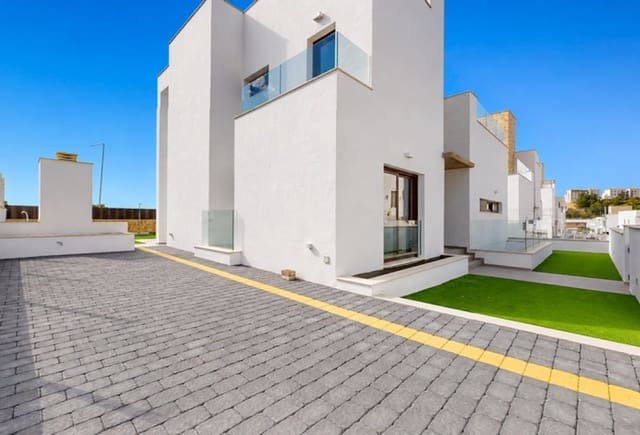 5 bedroom Villa for sale in Balcón de Finestrat - Terra Marina, Finestrat with pool - € 859,900 (Ref: 10043767)