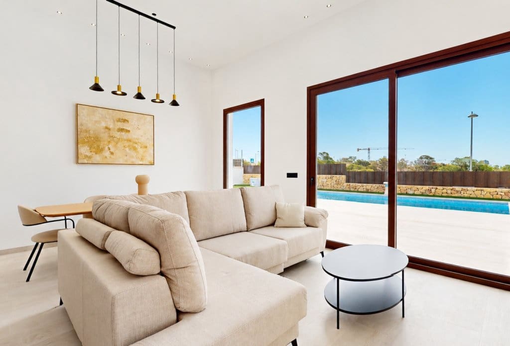 5 bedroom Villa for sale in Finestrat with pool - € 859,900 (Ref: 10043767)