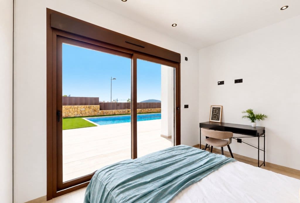 5 bedroom Villa for sale in Finestrat with pool - € 859,900 (Ref: 10043767)
