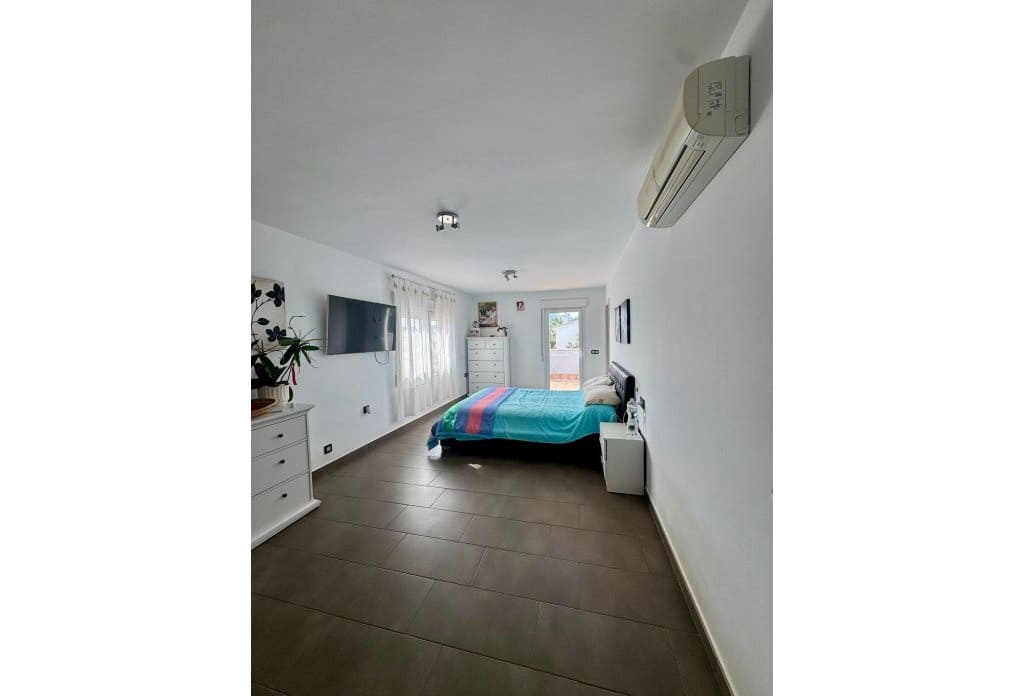 4 chambre Villa/Maison à vendre à Calpe / Calp avec piscine - 850 000 € (Ref: 10043787)