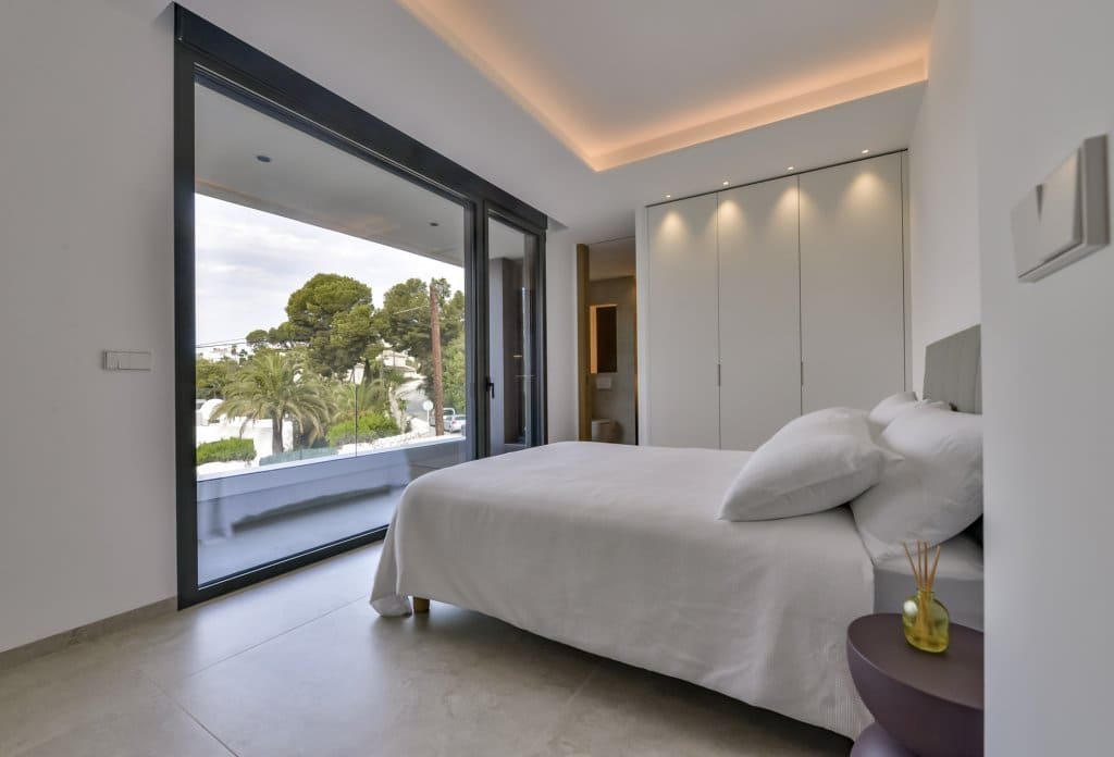 4 bedroom Villa for sale in Altea with pool garage - € 2,345,000 (Ref: 10043808)