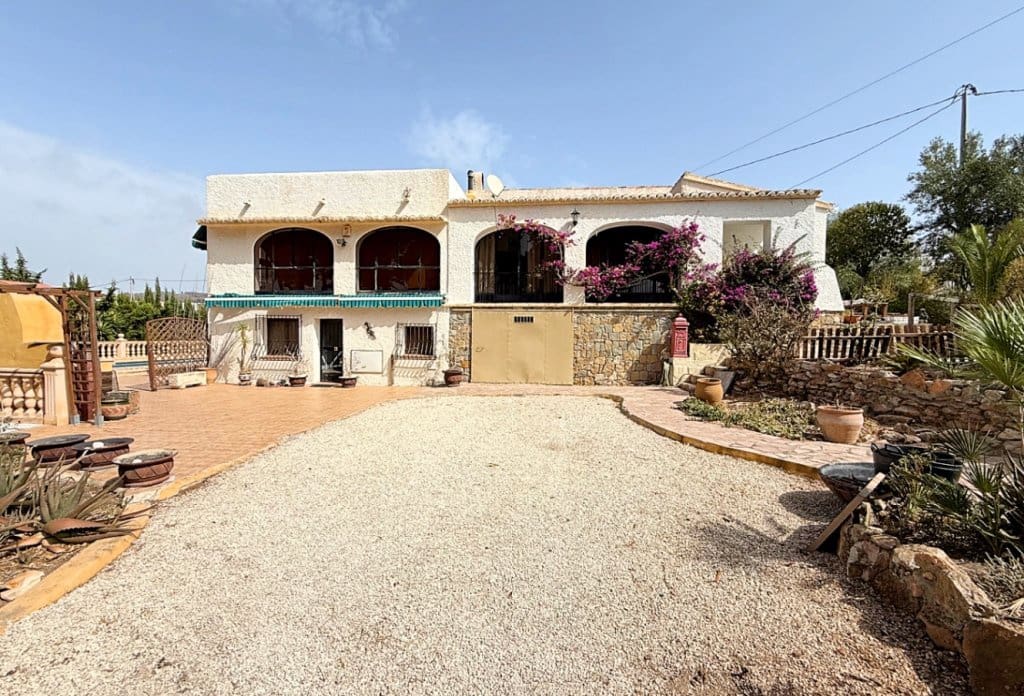 4 chambre Villa/Maison à vendre à Calpe / Calp avec piscine - 550 000 € (Ref: 10043818)
