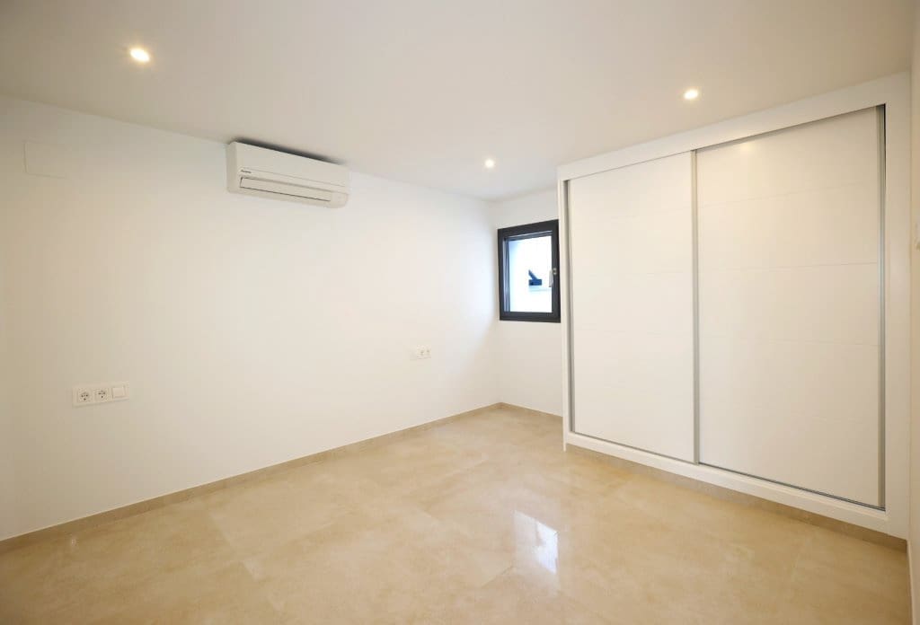 4 chambre Villa/Maison à vendre à Calpe / Calp avec piscine - 840 000 € (Ref: 10043824)