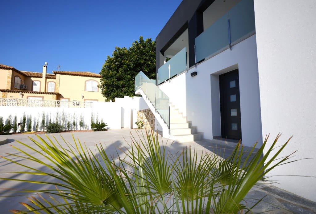 4 chambre Villa/Maison à vendre à Calpe / Calp avec piscine - 840 000 € (Ref: 10043824)