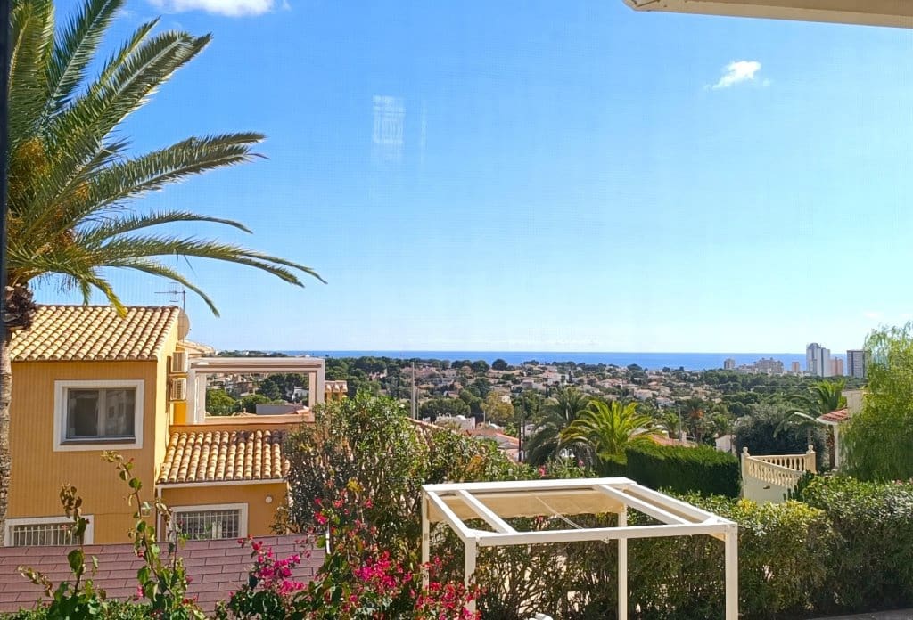 4 chambre Villa/Maison à vendre à Calpe / Calp avec piscine - 799 000 € (Ref: 10043831)