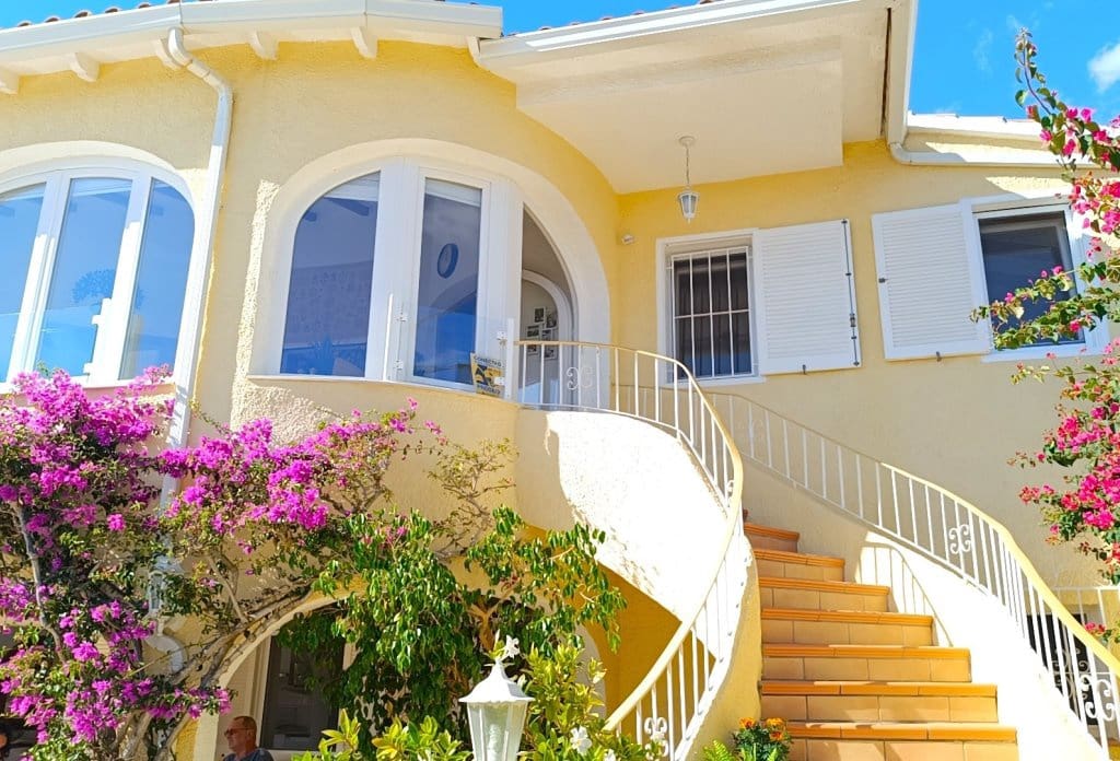 4 chambre Villa/Maison à vendre à Calpe / Calp avec piscine - 799 000 € (Ref: 10043831)