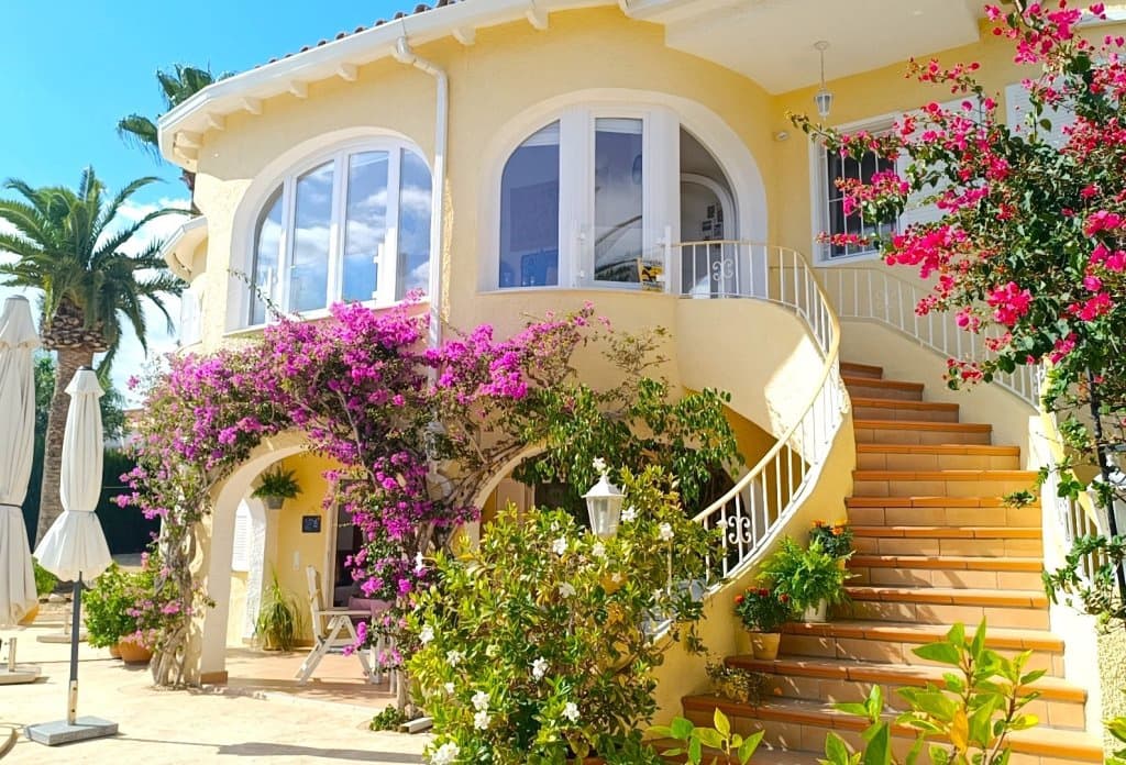 4 chambre Villa/Maison à vendre à Calpe / Calp avec piscine - 799 000 € (Ref: 10043831)