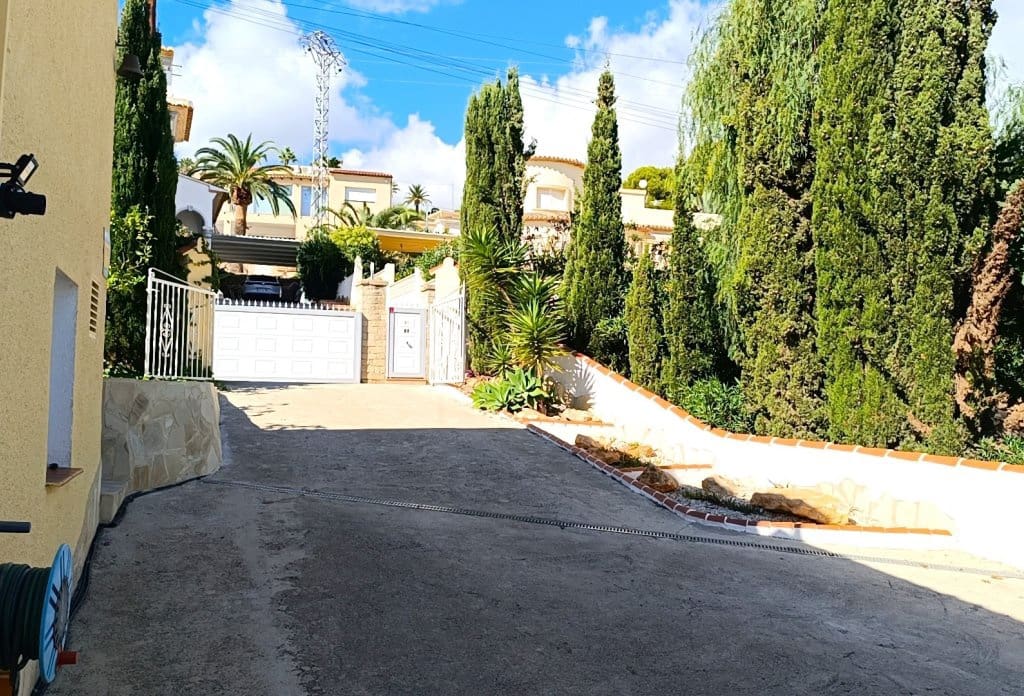 4 chambre Villa/Maison à vendre à Calpe / Calp avec piscine - 799 000 € (Ref: 10043831)