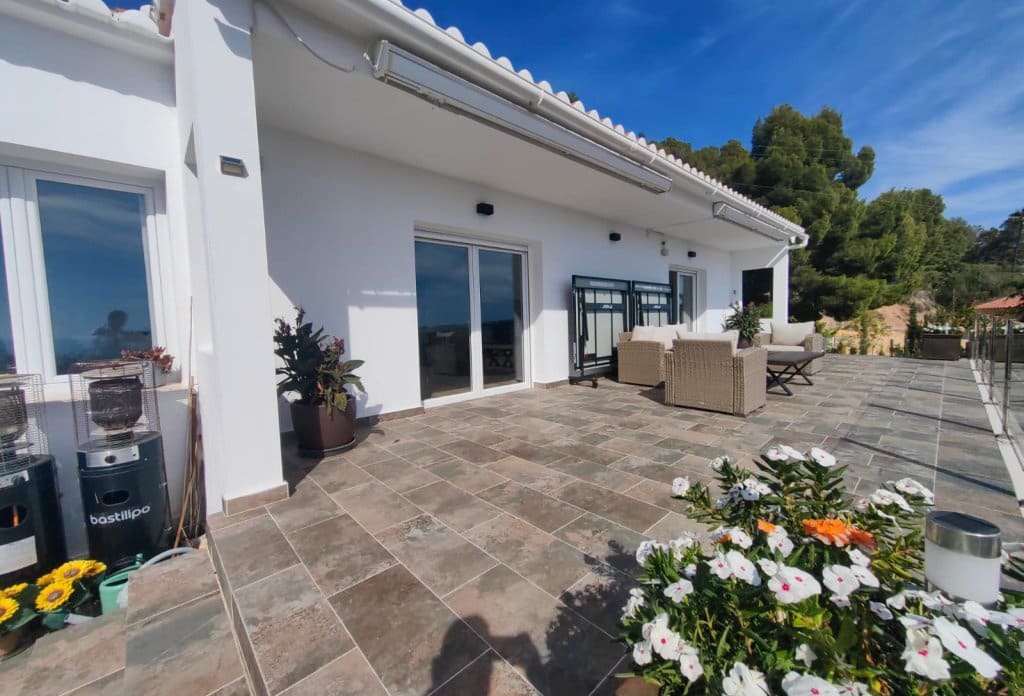 4 chambre Villa/Maison à vendre à Calpe / Calp avec piscine - 999 900 € (Ref: 10043841)