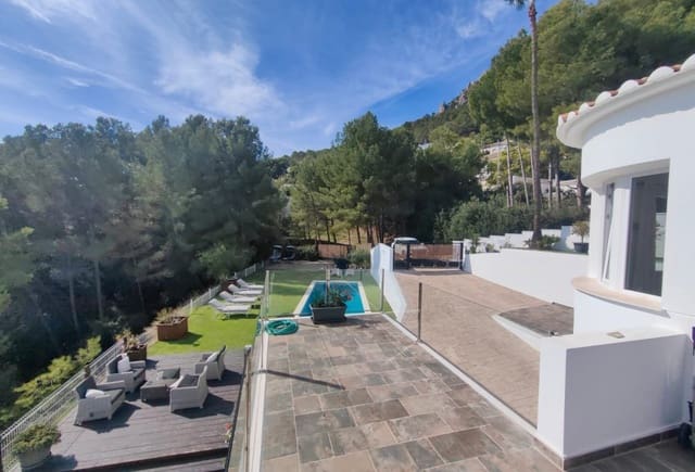 4 chambre Villa/Maison à vendre à Calpe / Calp avec piscine - 999 900 € (Ref: 10043841)
