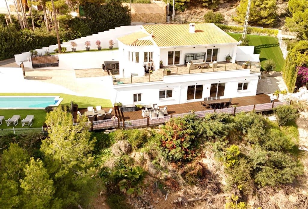 4 chambre Villa/Maison à vendre à Calpe / Calp avec piscine - 999 900 € (Ref: 10043841)