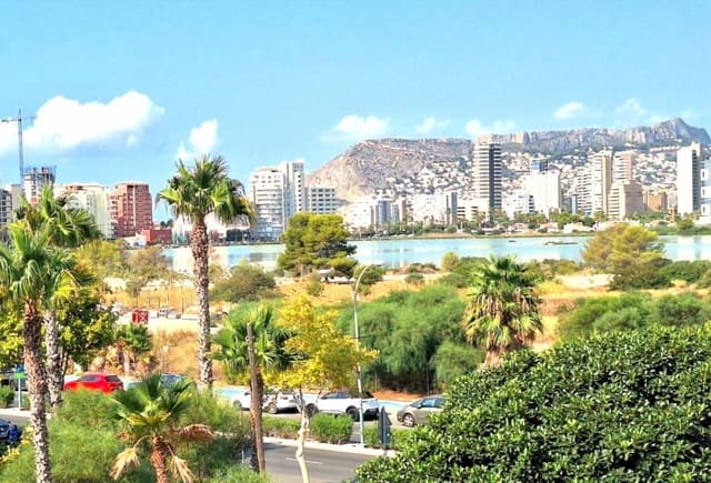 Apartamento de 2 habitaciones en Calpe / Calp en venta con piscina - 349.000 € (Ref: 10043842)