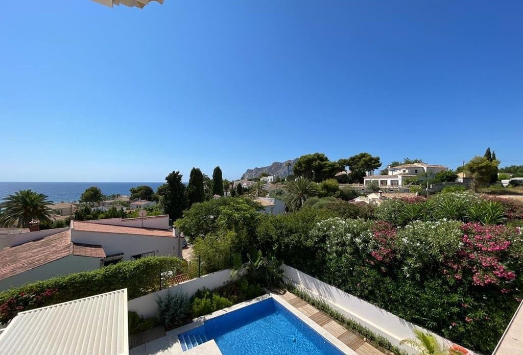 5 chambre Villa/Maison à vendre à Calpe / Calp avec piscine - 1 980 000 € (Ref: 10043877)