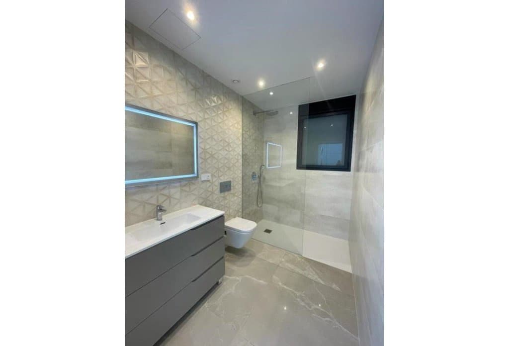 4 bedroom Villa for sale in Calpe / Calp with pool - € 1,125,000 (Ref: 10043879)