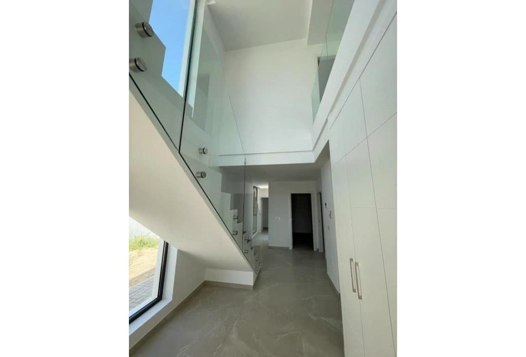 4 bedroom Villa for sale in Calpe / Calp with pool - € 1,125,000 (Ref: 10043879)