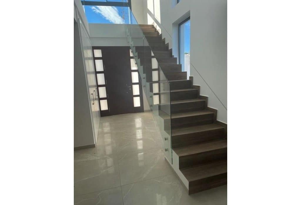 4 bedroom Villa for sale in Calpe / Calp with pool - € 1,125,000 (Ref: 10043879)