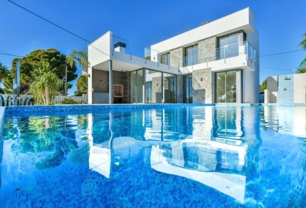 4 chambre Villa/Maison à vendre à Calpe / Calp avec piscine - 1 900 000 € (Ref: 10043880)