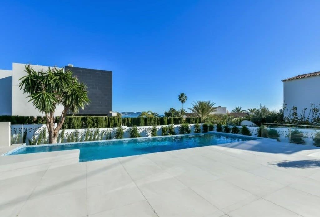 4 chambre Villa/Maison à vendre à Calpe / Calp avec piscine - 1 900 000 € (Ref: 10043880)