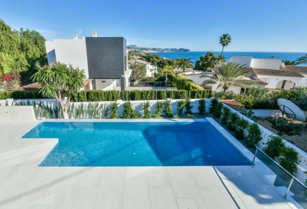 4 chambre Villa/Maison à vendre à Calpe / Calp avec piscine - 1 900 000 € (Ref: 10043880)