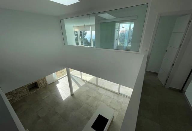 4 chambre Villa/Maison à vendre à Altea avec piscine - 1 290 000 € (Ref: 10043881)