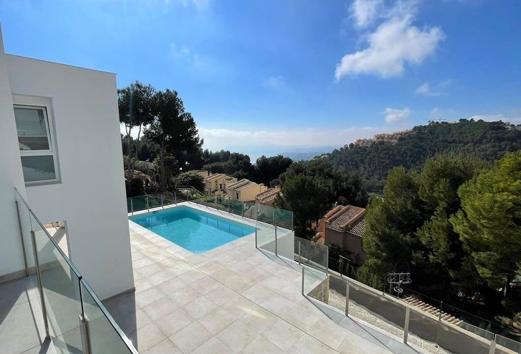 4 chambre Villa/Maison à vendre à Altea avec piscine - 1 290 000 € (Ref: 10043881)