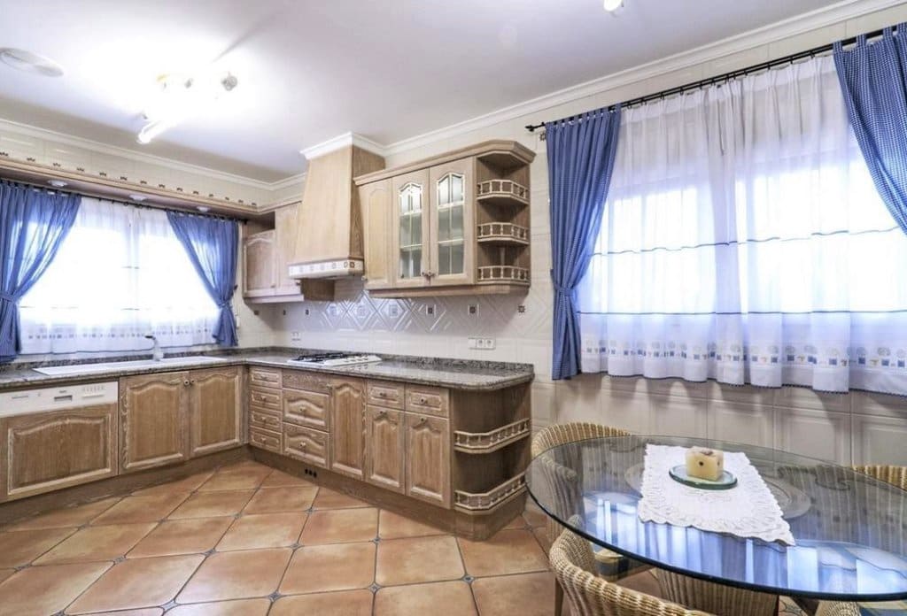 7 makuuhuone Huvila myytävänä paikassa Benissa mukana uima-altaan - 1 295 000 € (Ref: 10043882)