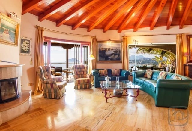 4 Zimmer Villa zu verkaufen in El Portet - Pla de Mar, Teulada-Moraira mit Pool - 2.900.000 € (Ref: 10043888)