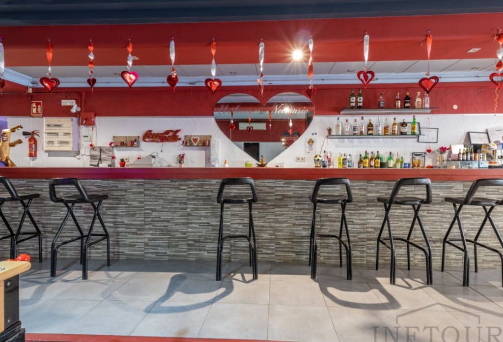 Restaurant/bar te koop in Calpe / Calp - € 300.000 (Ref: 10043890)