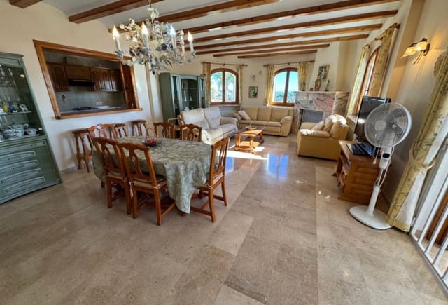6 chambre Villa/Maison à vendre à Calpe / Calp avec piscine - 995 000 € (Ref: 10043894)