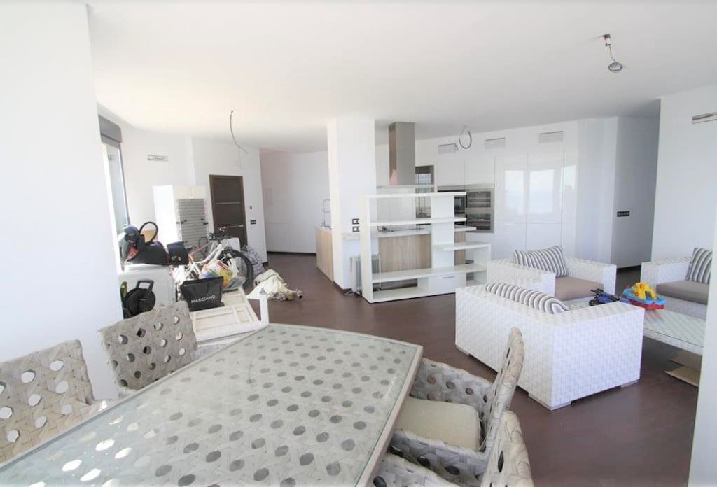 3 quarto Apartamento para venda em Calpe / Calp - 750 000 € (Ref: 10043897)