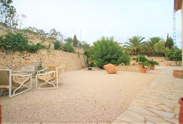 3 bedroom Villa for sale in Calpe / Calp with pool - € 650,000 (Ref: 10043898)
