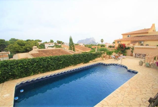 3 bedroom Villa for sale in Calpe / Calp with pool - € 650,000 (Ref: 10043898)