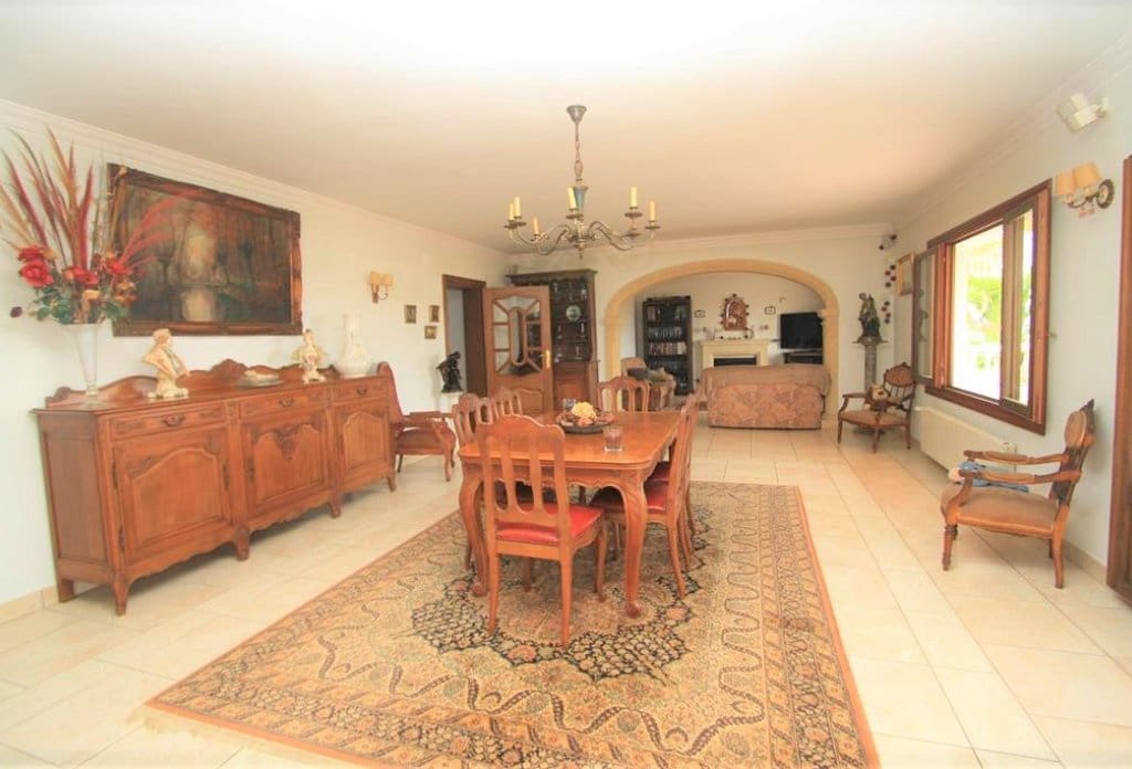 3 bedroom Villa for sale in Calpe / Calp with pool - € 650,000 (Ref: 10043898)