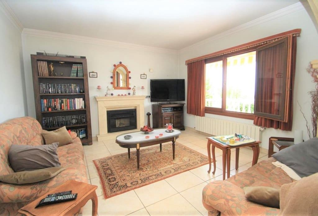 3 bedroom Villa for sale in Calpe / Calp with pool - € 650,000 (Ref: 10043898)