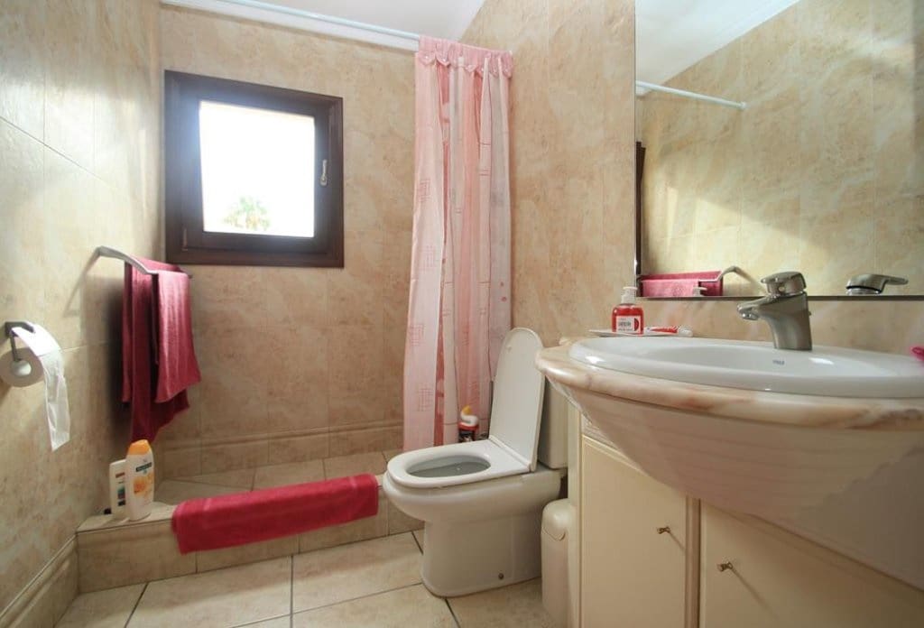 3 bedroom Villa for sale in Calpe / Calp with pool - € 650,000 (Ref: 10043898)