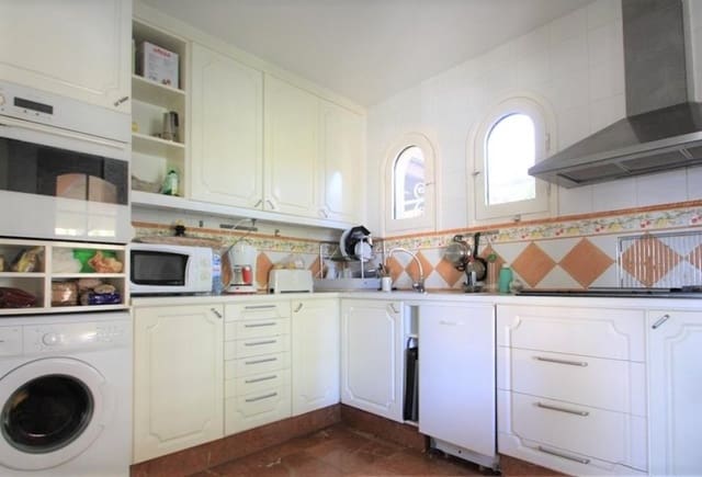 4 sovrum Villa till salu i Maryvilla, Calpe / Calp med pool - 950 000 € (Ref: 10043899)