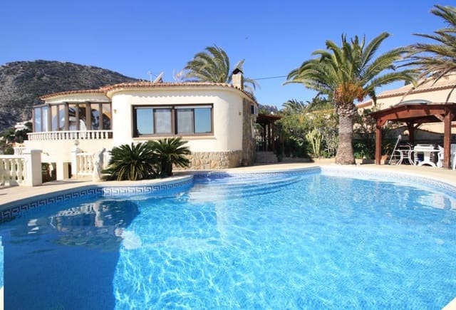 4 sovrum Villa till salu i Maryvilla, Calpe / Calp med pool - 950 000 € (Ref: 10043899)