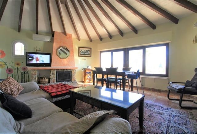 4 sovrum Villa till salu i Maryvilla, Calpe / Calp med pool - 950 000 € (Ref: 10043899)