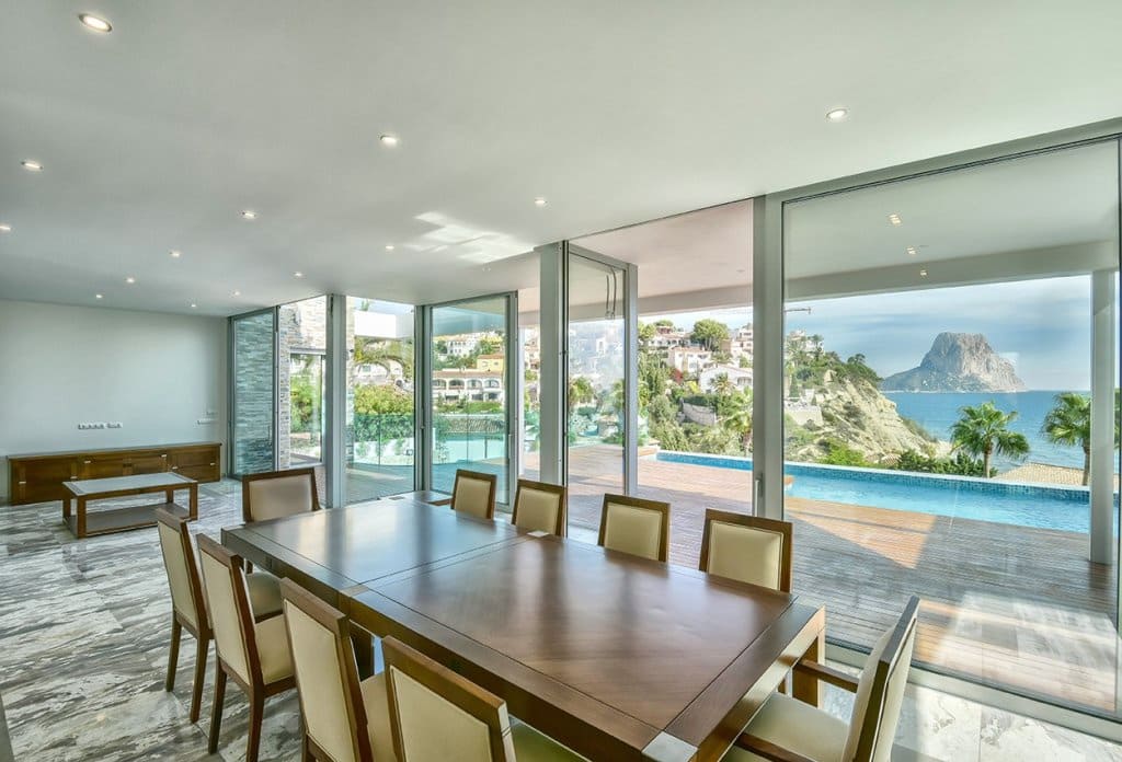 2 bedroom Villa for sale in Calpe / Calp with pool - € 2,950,000 (Ref: 10043900)