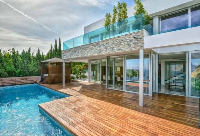 2 bedroom Villa for sale in Canuta, Calpe / Calp with pool - € 2,950,000 (Ref: 10043900)