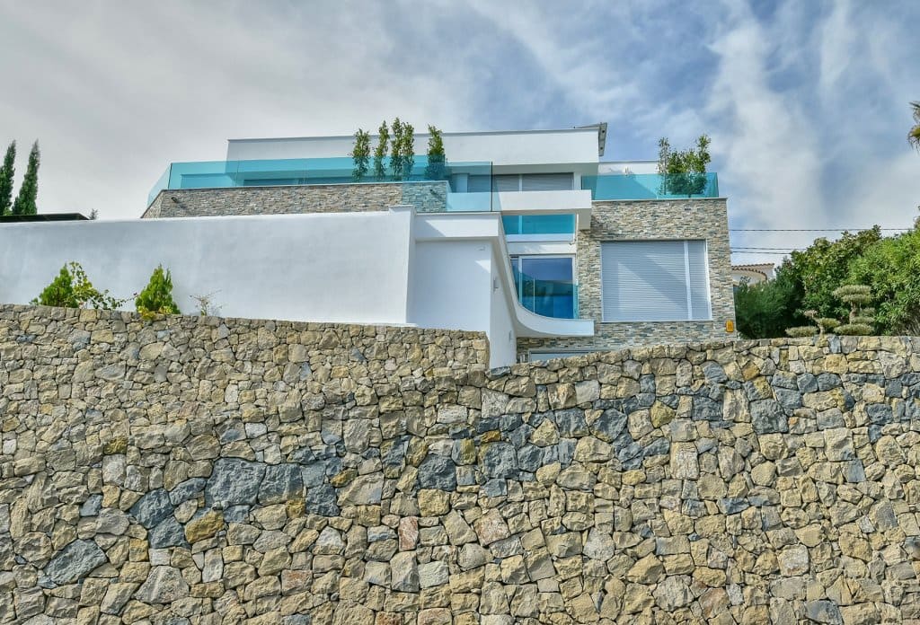 2 bedroom Villa for sale in Calpe / Calp with pool - € 2,950,000 (Ref: 10043900)